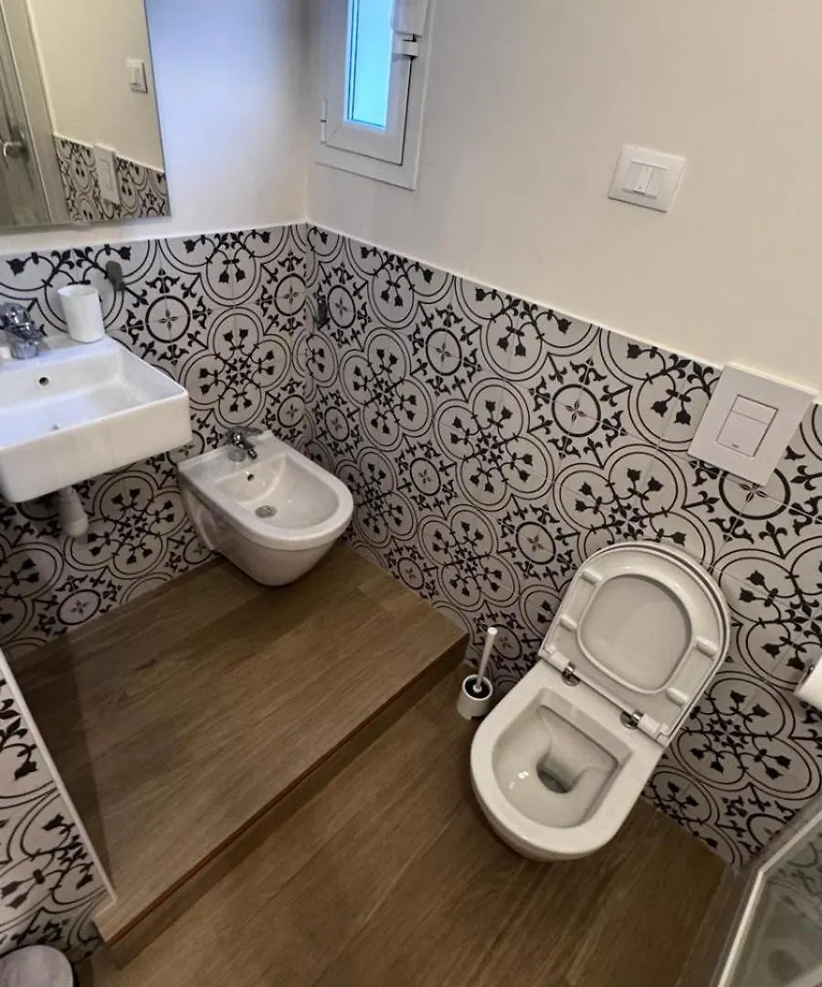 Apartmán Casa De Papel Bari 0*,